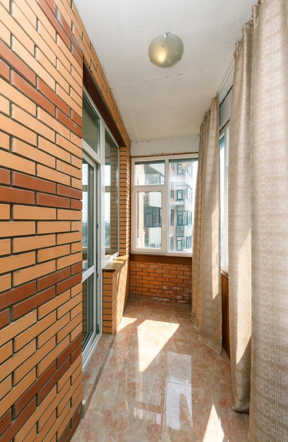 New Building Near Arena City Lesi Ukrainky 7A Kyiv Exterior photo